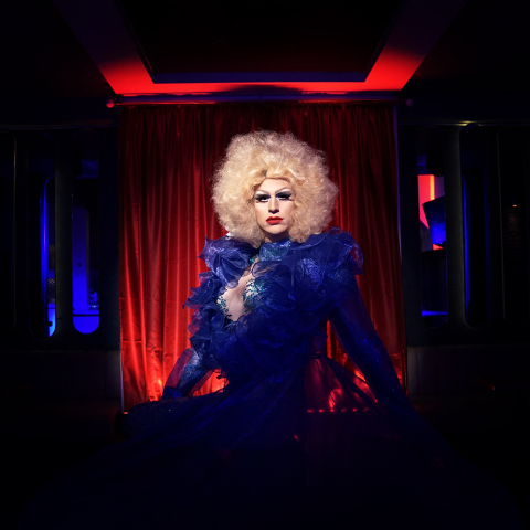 H draq queen σκηνή της Αθήνας 