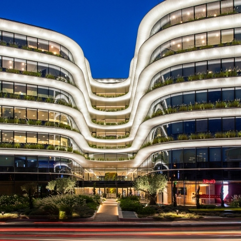 The Orbit στη Λεωφόρο Κηφίσίας