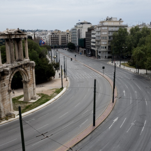 ΠΥΛΗ ΑΔΡΙΑΝΟΥ - Η ΑΘΗΝΑ ΕΝ ΜΕΣΩ ΠΑΝΔΗΜΙΑΣ ΚΟΡΩΝΟΙΟΥ