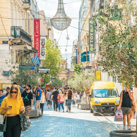 Ο πεζόδρομος της Ερμού στην Αθήνα ©Θανάσης Καρατζάς