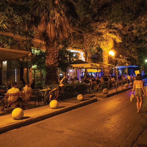 Δρόμος με κόσμος στο Παγκράτι