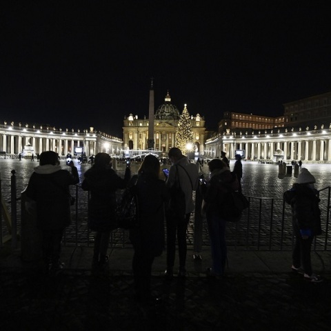 Χριστουγεννιάτικοι στολισμοί στο Βατικανό 