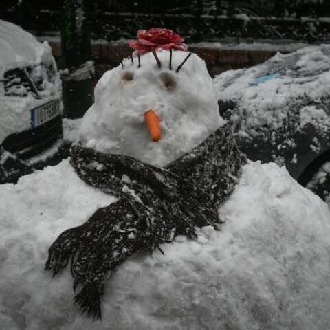 Χιονάνθρωπος στην Αθήνα μετά την «Μήδεια»