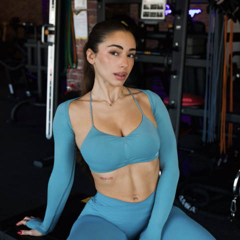 Αμαλία Τσιπουξιόγλου @amaliaaat