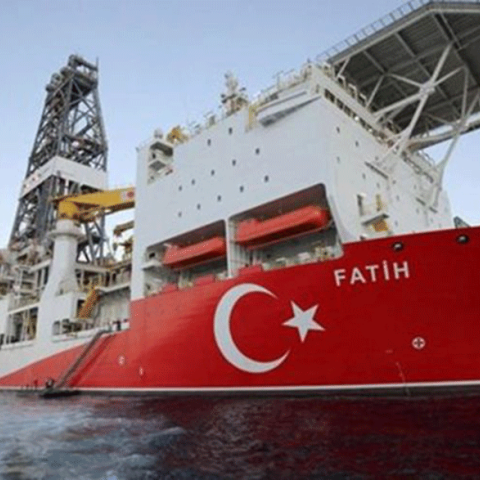 To τουρκικό γεωτρύπανο Fatih 