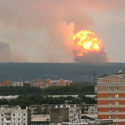 Πυρκαγιά σε αποθήκες πυρομαχικών στην Σιβηρία 