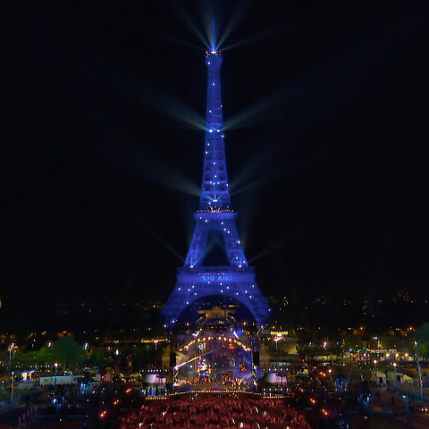 130-ans-tour-eiffel.png