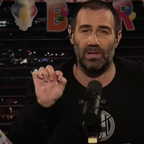 Το βίντεο του Αντώνη Κανάκη για τον κορωνοϊό