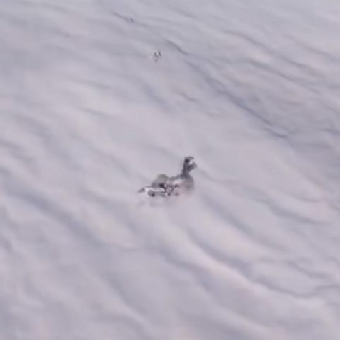 Πτώση με αλεξίπτωτο από ύψος 10.000 μέτρων