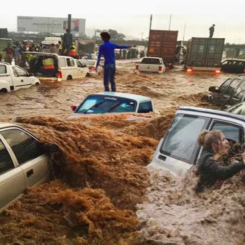 Σαρωτικές πλημμύρες στην Τουρκία © YouTube