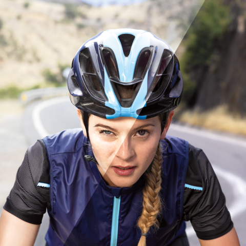 Ποδηλάτης με φακούς επαφής 