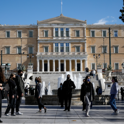 Κορωνοϊός - Τζανάκης: Ζούμε στον αστερισμό της Όμικρον 2