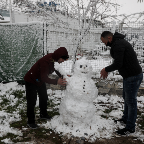 Χιονάνθρωπος στην Αθήνα μετά την «Μήδεια»