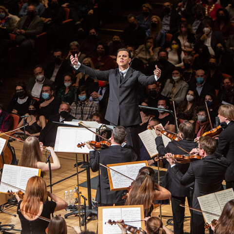 Ο Θεόδωρος Κουρεντζής και η 9η του Μπετόβεν στο Μέγαρο Μουσικής Αθηνών