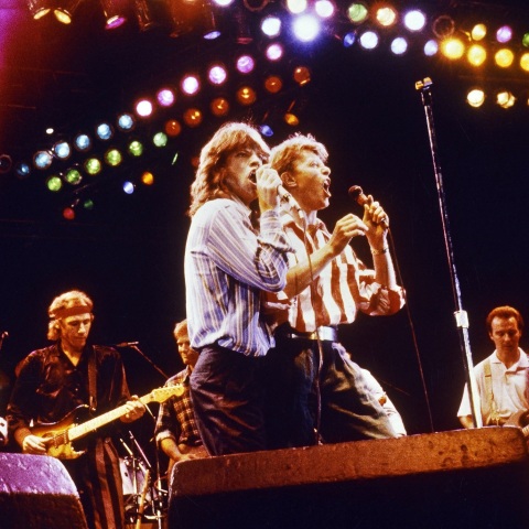 Mick Jagger και David Bowie σε συναυλία