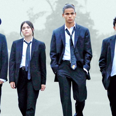 Η τηλεοπτική σειρά «Reservation Dogs» που προβάλλεται στο Disney+ και ξεχωρίζει ως η καλύτερη dramedy της χρονιάς.