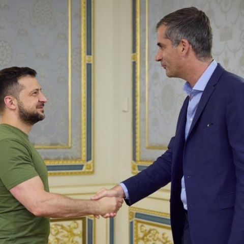 Ο Κώστας Μπακογιάννης με τον Βολοντίμιρ Ζελένσκι