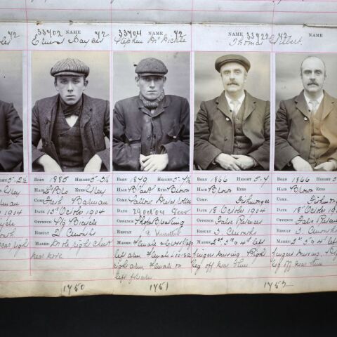 The Real Peaky Blinders: Το ντοκιμαντέρ του Harvey Lilley στο BBC2 για την αληθινή ιστορία της συμμορίας του Μπέρμιγχαμ.