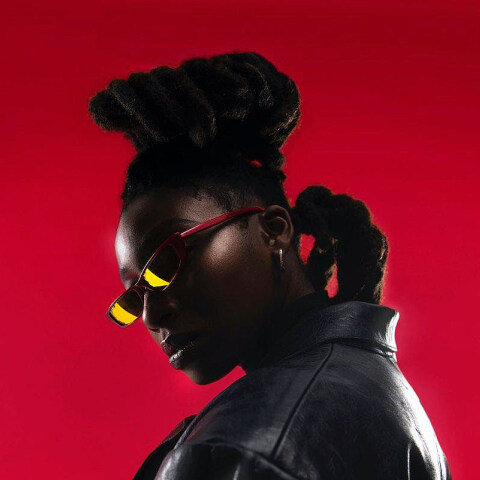 Γιατί η βρετανίδα ράπερ Little Simz εντυπωσιάζει με το νέο της άλμπουμ «No Thank You» που κυκλοφόρησε τον Δεκέμβριο του 2022.