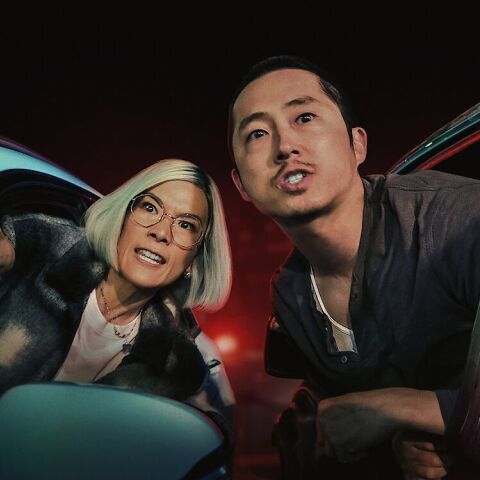 Η νέα τηλεοπτική σειρά BEEF στο Netflix, του κορεάτη συγγραφέα Lee Sung Jin, που ξεχώρισε τη φετινή σεζόν.