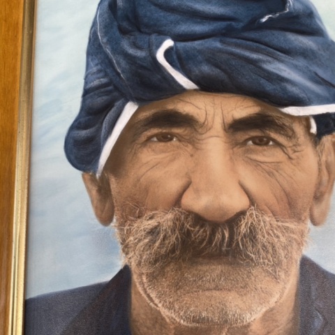 Ο Μανώλας Τρικοίλης από την Ψέριμο έγινε καρτ ποστάλ και ταξίδεψε την Ελλάδα σε όλο τον κόσμο - Πώς η φωτογραφία του έγινε τουριστικό σύμβολο.