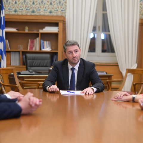 ΠΑΣΟΚ: Ρόζα Βρεττού, Κώστας Χρυσόγονος, Ηλίας Κικίλιας και Παναγιώτης Δημόπουλος στο ευρωψηφοδέλτιο του κόμματος - Τα βιογραφικά τους.