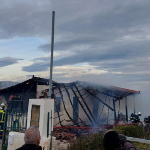 fotia_spiti_rafina_agia_magdalini4