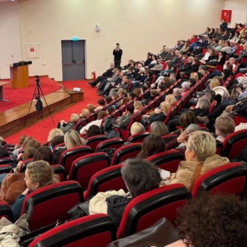 «Μαθήματα Ζωής»: Ένας ανοιχτός διάλογος για την ψυχική υγεία ταξιδεύει σε όλη την Ελλάδα