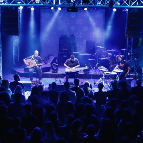 Συναυλία σε γειτονιά της Αθήνας