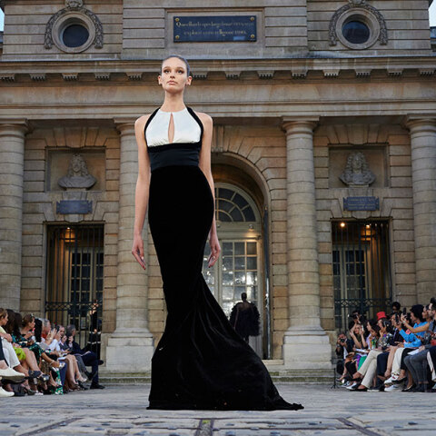 Les années folles: Είδαμε το σόου της Σίλιας Κριθαριώτη στο Παρίσι