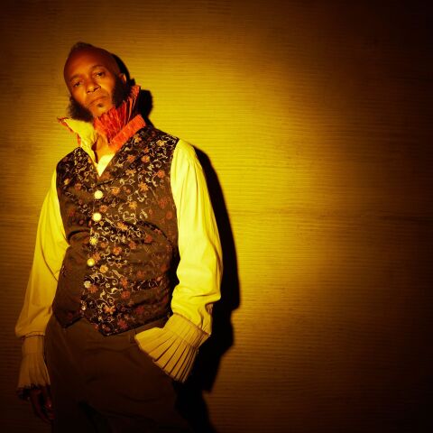 Διαγωνισμός: Κερδίστε προσκλήσεις για τη συναυλία του Fantastic Negrito στην Τεχνόπολη Δήμου Αθηναίων από τον ραδιοφωνικό σταθμό Athens Voice 102.5