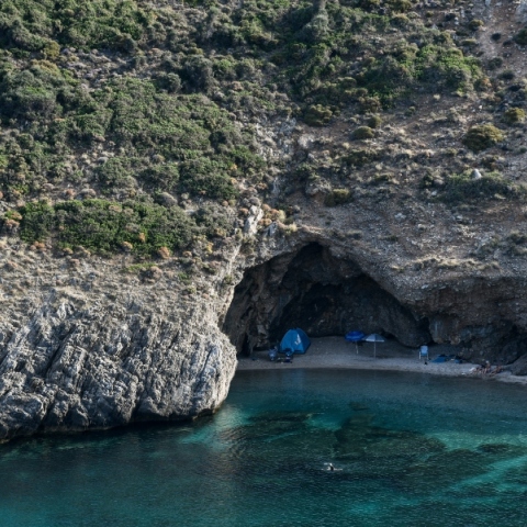 Παραλία στη Νότια Εύβοια