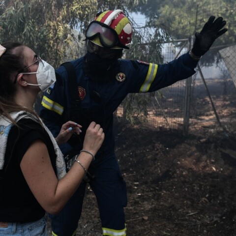 fotia-politis-penteli