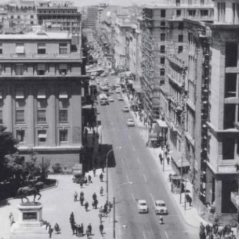 Αναμνήσεις από την οδό Σταδίου με αφορμή ένα τραγούδι