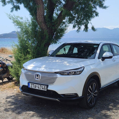 Honda HR-V e:HEV compact SUV