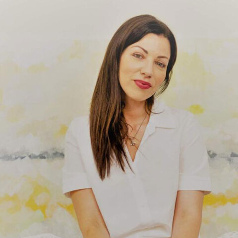 Η εικαστικός και επιμελήτρια της έκθεσης Γεωργία Tρούλη