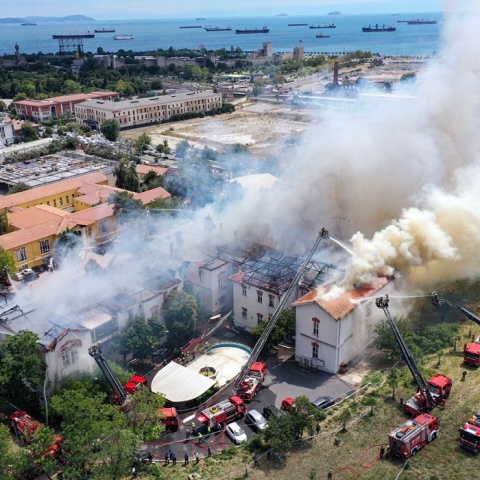 Φωτιά στο ελληνικό νοσοκομείο Μπαλουκλή στην Κωνσταντινούπολη