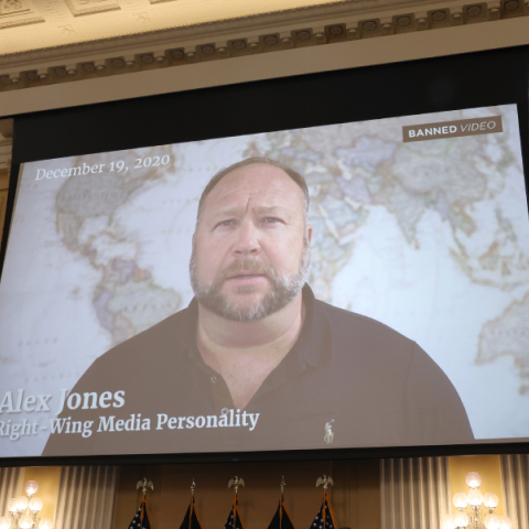 Άλεξ Τζόουνς