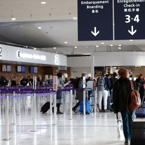 aerodromio-gallia-parisi-nte-gkol-koronoios