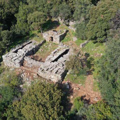 το_συγκροτημα_δρακοσπιτων_στην_θεση_παλλη-λακα1