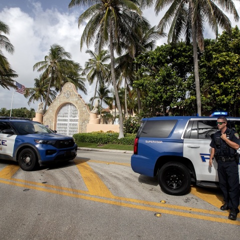 Έρευνα του FBI στην έπαυλη του Ντόναλντ Τραμπ στη Φλόριντα 