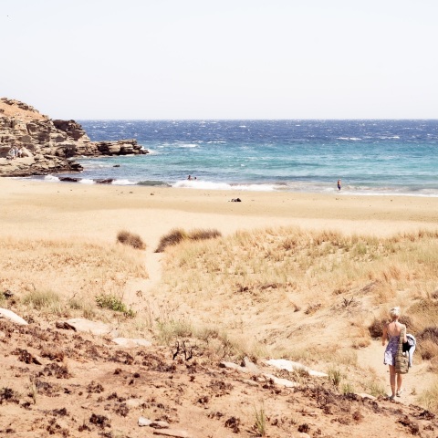 Στο επίκεντρο του BBC βρέθηκαν τα ελληνικά νησιά - Ρεπορτάζ Βρετανίδας δημοσιογράφου που έγινε viral αναδεικνύει το εναλλακτικό τουριστικό προϊόν της χώρας μας. 