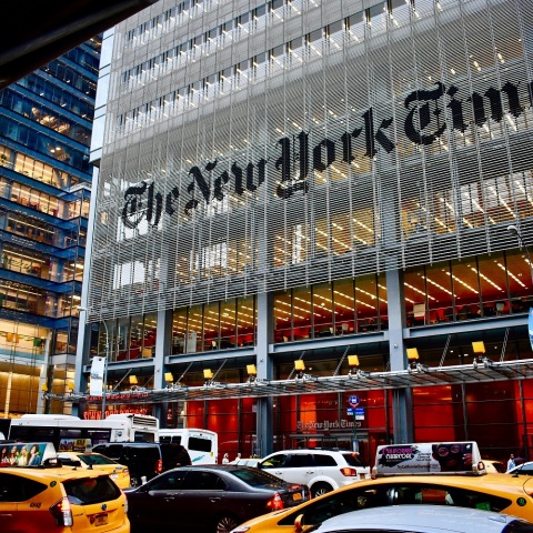 Για το άρθρο τoυ Alexander Clapp στους New York Times