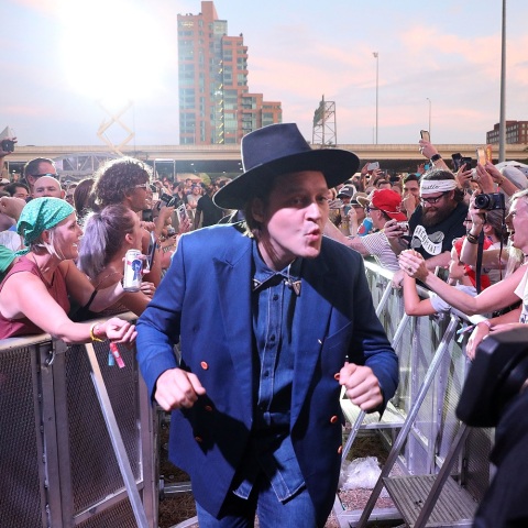 Arcade Fire: Ο Win Butler κατηγορείται για σεξουαλικές παρενοχλήσεις – Τι απαντά στις κατηγορίες