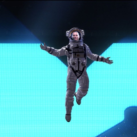 johnny-depp-makes-2022-vmas-appearance-as-astronaut-_-the