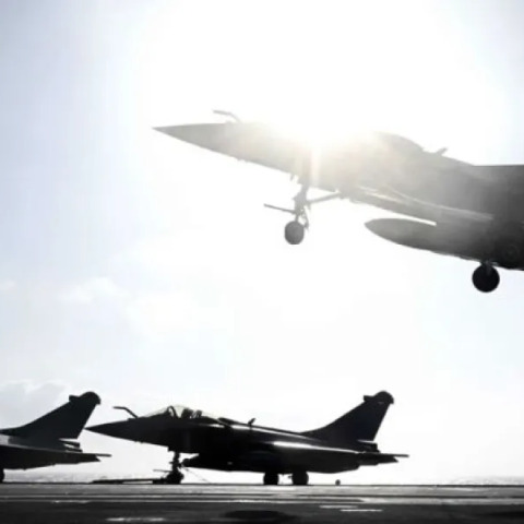 Αμυντικά αεροσκάφη