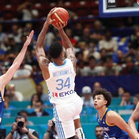 Ο Γιάννης Αντετοκούνμπο