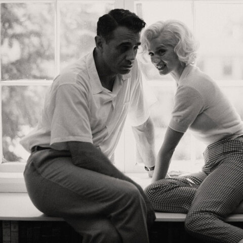 Ο Μπόμπι Καναβάλε και η Άννα Ντε Άρμας στην ταινία «Blonde»