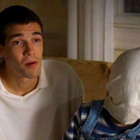 10 ταινίες που καλό θα ήταν να μην δούμε μόνοι μας