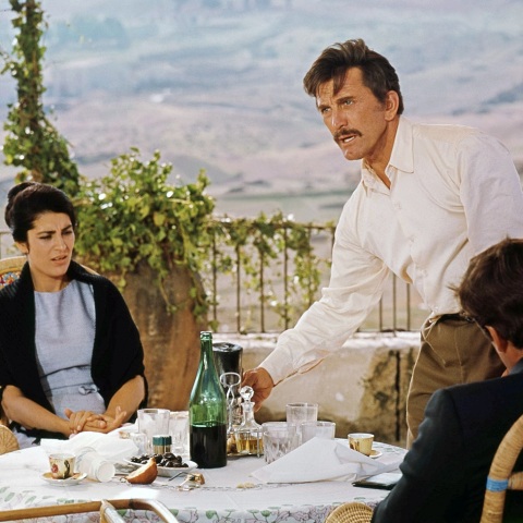 Η συνέντευξη της Ειρήνης Παπά για τον κινηματογράφο, τη Χούντα, τον Αριστοτέλη Ωνάση, τον έρωτα και τα ποίηματα που έγραφε στον βραβευμένο με Πούλιτζερ δημοσιογράφο και κριτικό Roger Ebert το 1969.